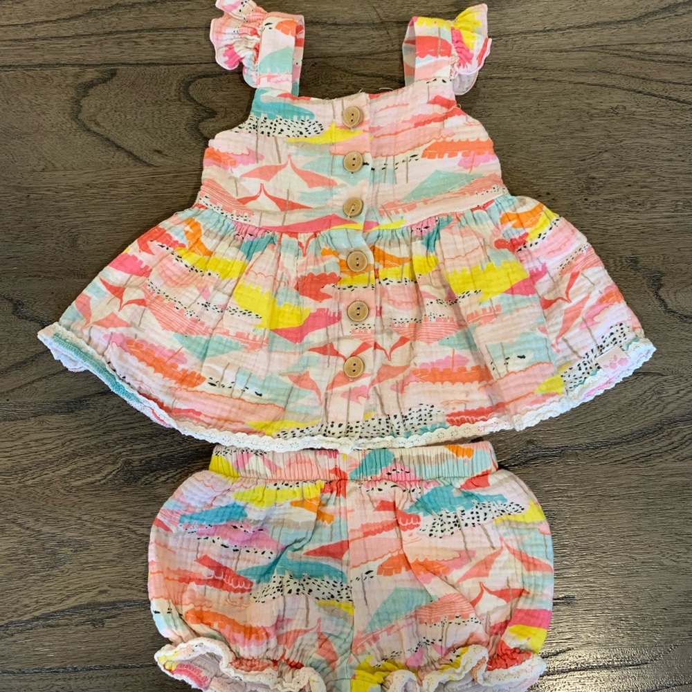 Sweet honey clothing outfit